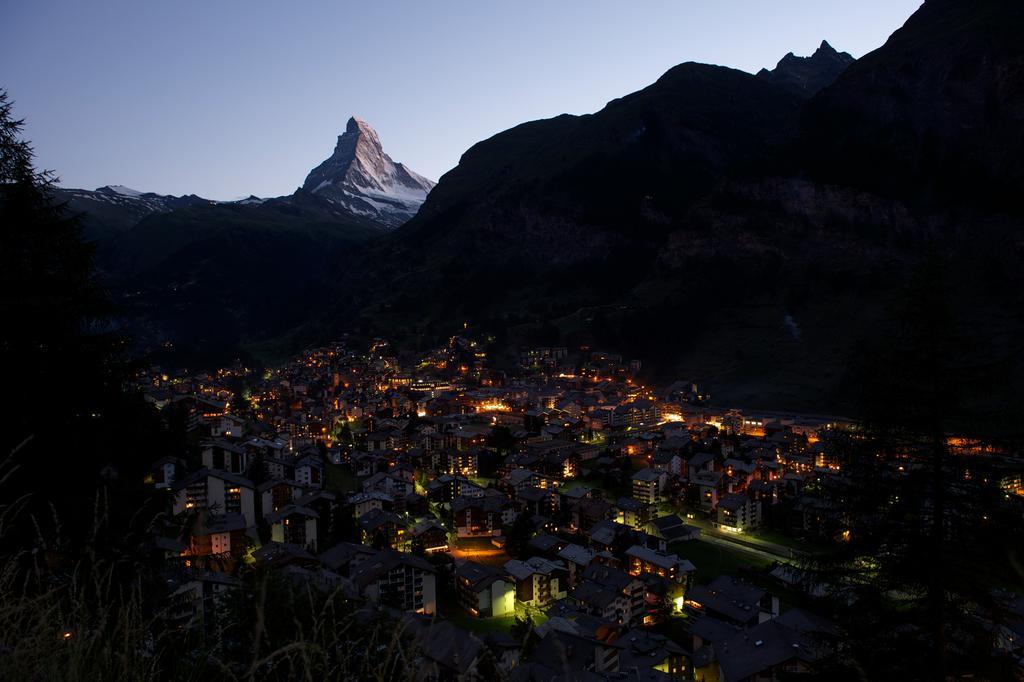 Overlook Lodge By Cervo Zermatt Bagian luar foto